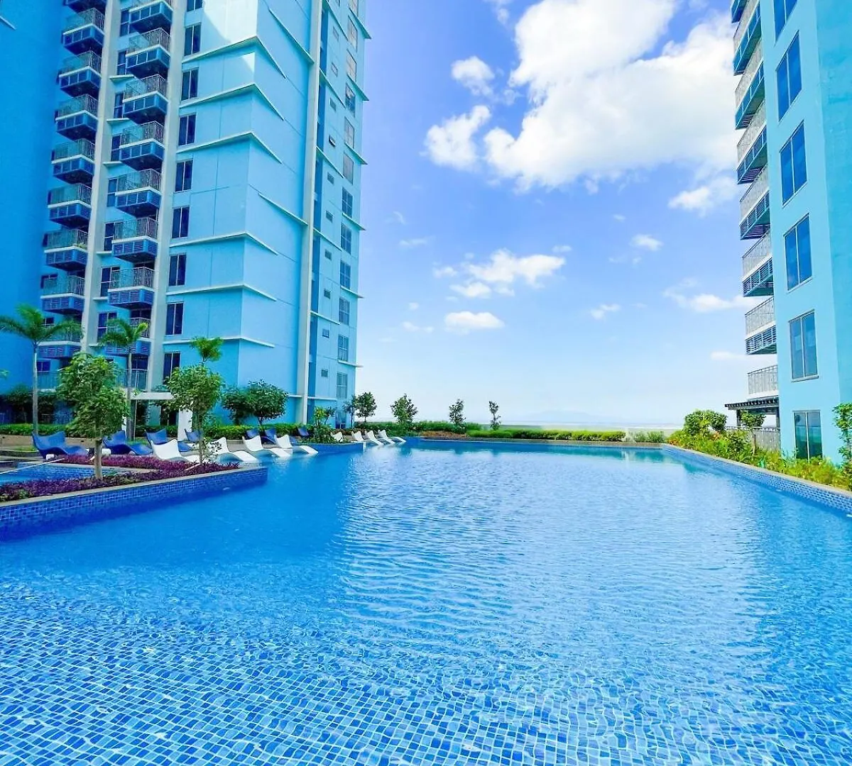 Spacious 3Br Condo Across Okada Manila And Solaire Apartment